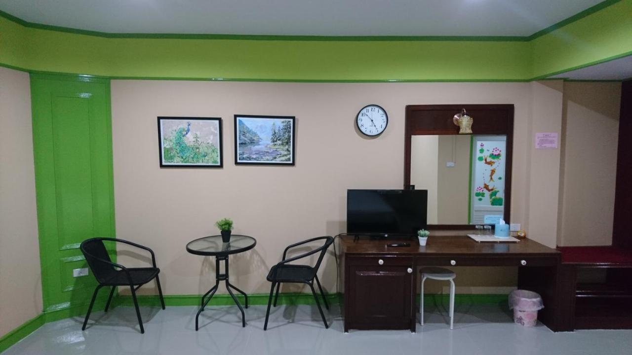 โรงแรมเมืองเพรียวอินน์ Mueang Phriao Inn Hotel Sara Buri Exteriér fotografie