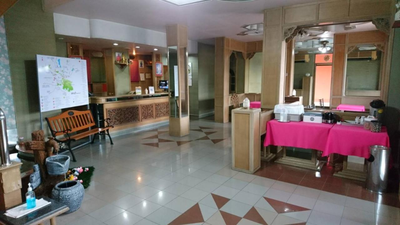 โรงแรมเมืองเพรียวอินน์ Mueang Phriao Inn Hotel Sara Buri Exteriér fotografie